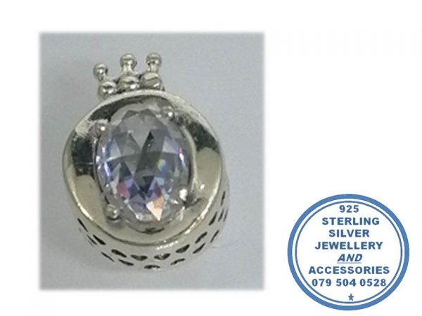 925 Sterling Silver Large O Charm with clear middle. Pandora Compatible